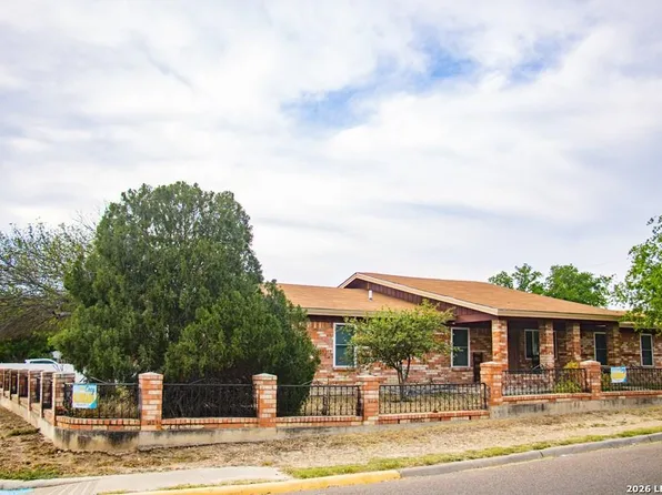 2991 Big Lake, Eagle Pass, TX 78852