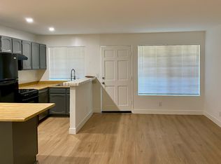 10911 Bloomfield Street, North Hollywood, CA 91602