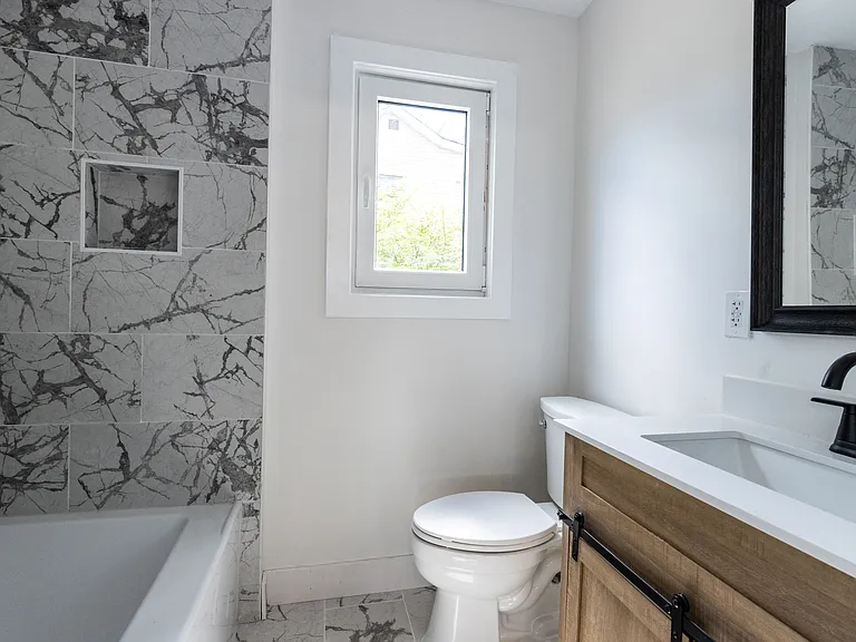 329 Livingston St #1 — Photo 8