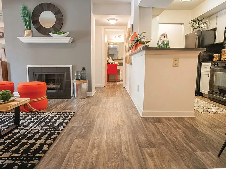 Saw Mill Village Apartments — Photo 31
