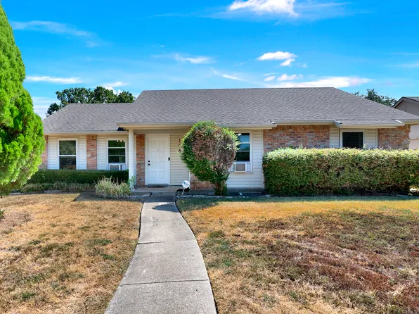 108 E Kingsbridge Dr, Garland, TX 75040