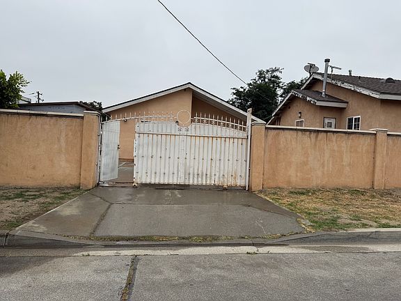 2nd image of 11474 E Broadmead St