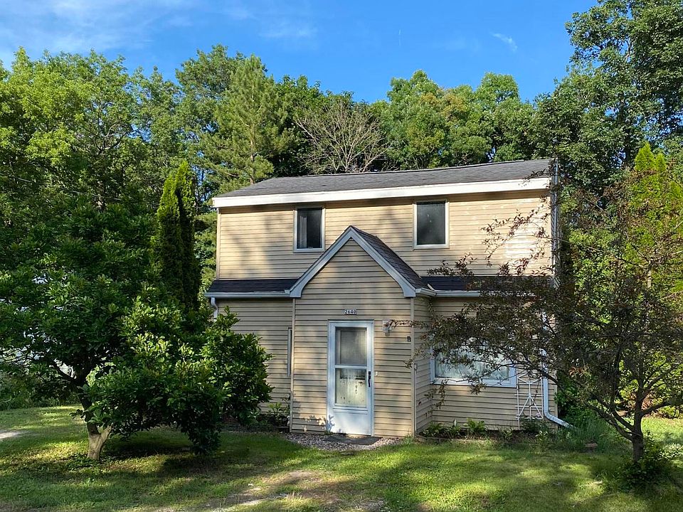 2nd image of 2640 Nagawicka Ave