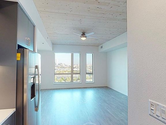 4th image of 3220 W 17th Ave #716