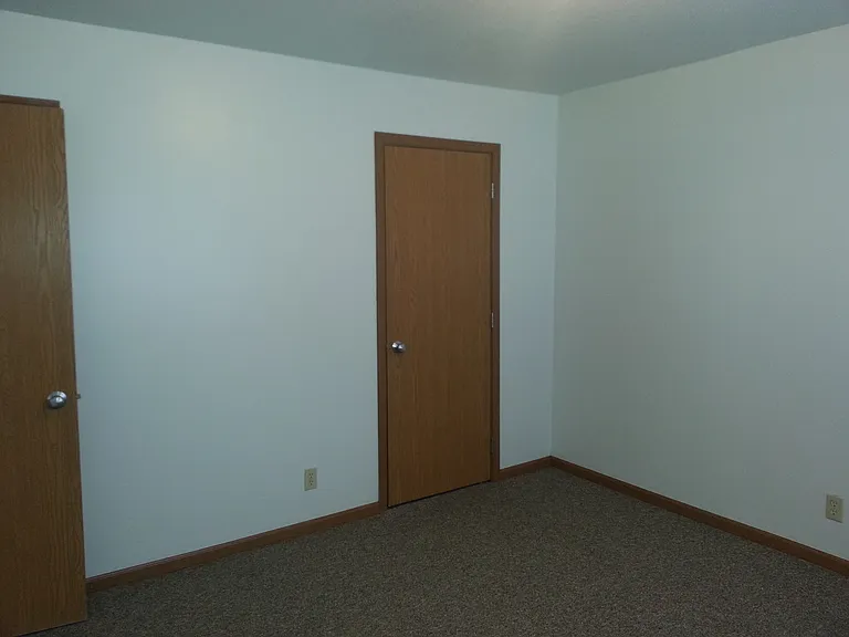2718 Wayne Ave — Photo 24