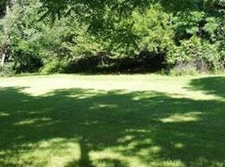 W White Bear Dr, Summit Hill, PA 18250