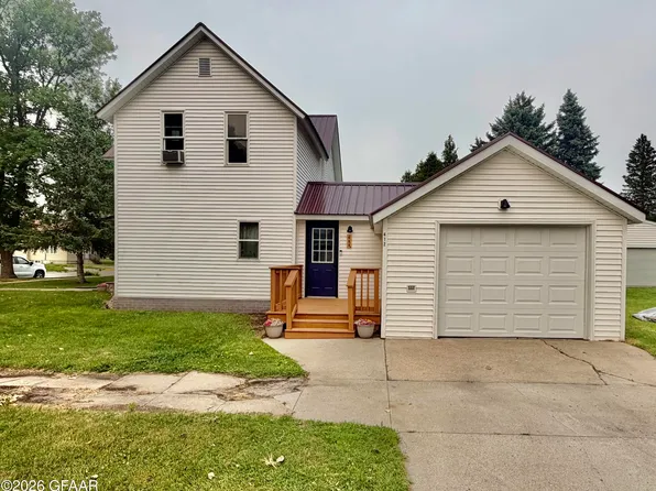 412 W 1st St, Argyle, MN 56713