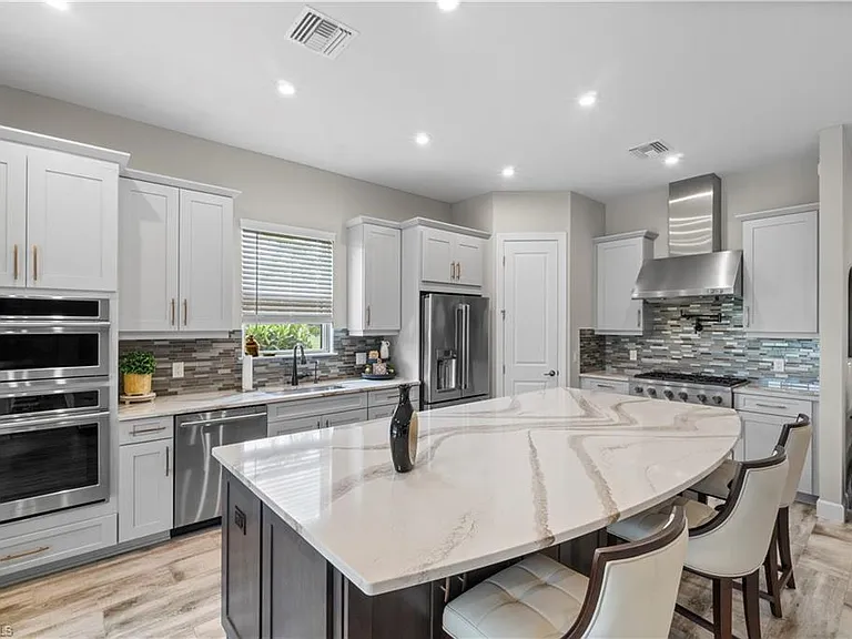 15312 Motta Way — Photo 3