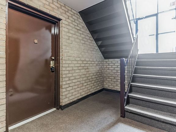5th image of 7598 Gales Ct APT 4