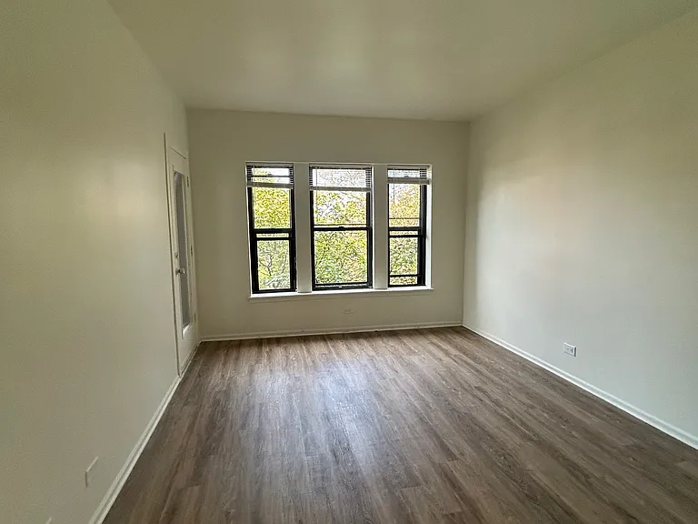 Washington Park Apartments — Photo 12