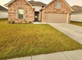 7410 Seven Oaks Cir, Maurice, LA 70555