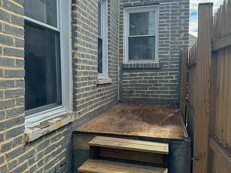 1838 Capitol Ave NE — Photo 35