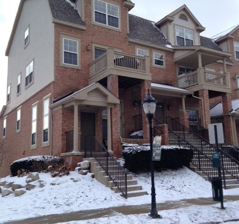 1st image of 2858 Barclay Way