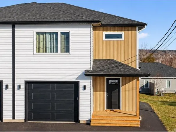 203 Teaberry Ave, Moncton, NB E1G 0N8