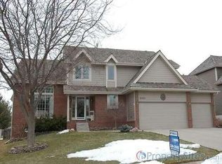 16668 Y St, Omaha, NE 68135