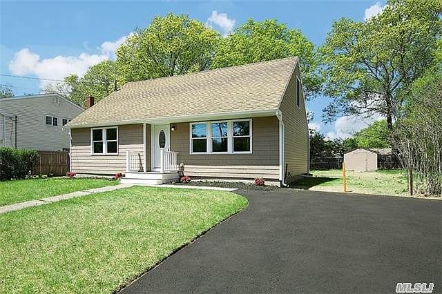 378 Randall Rd, Ridge, NY 11961 | Zillow