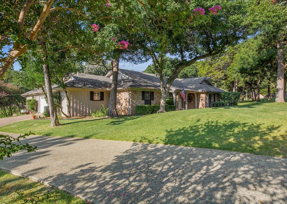 1st image of 9922 Townridge Dr