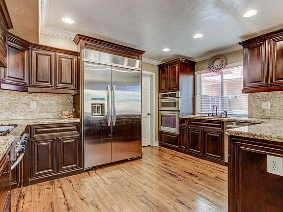 2nd image of 2245 S Sawyer Cir