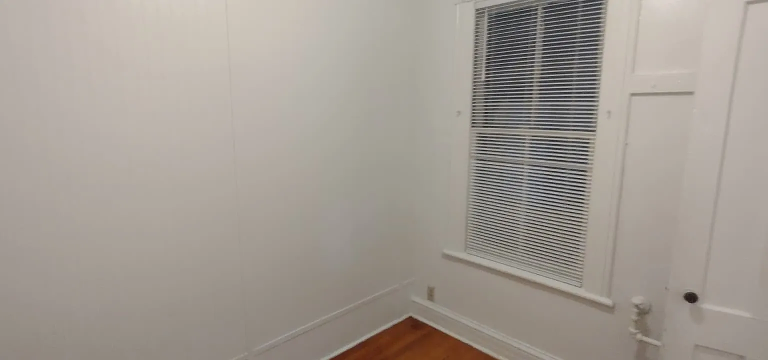 2 bed, $1,400 — Photo 2