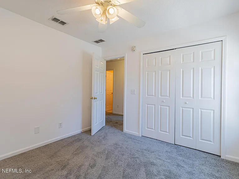 1630 Vineland Cir #B — Photo 22