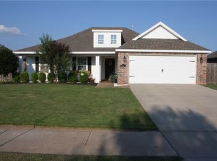 4617 W Augustine Dr, Springdale, AR 72762