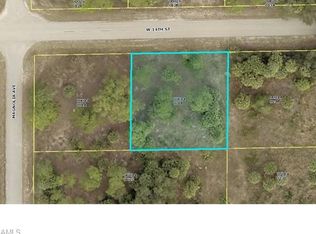 905 W 14th St, Lehigh Acres, FL 33972