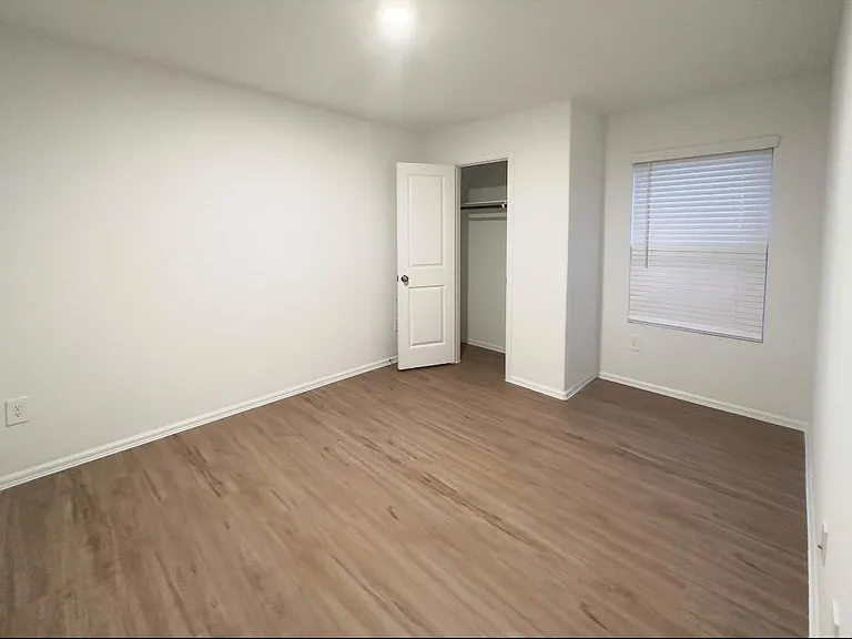 2802 Via Augusta Dr — Photo 11