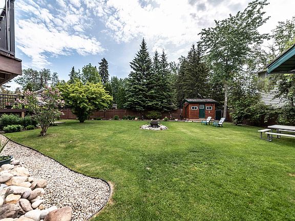 3rd image of 4815 49a Ave