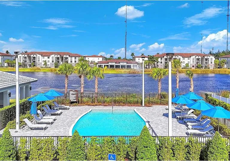 Community pool
