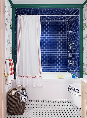 Sold by Douglas Elliman | media 20