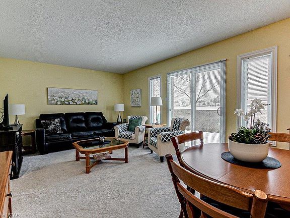 4th image of 131 Bonaventure Dr #25