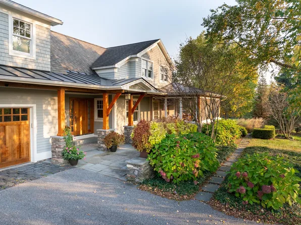 146 Simmons Drive, Shelburne, VT 05482
