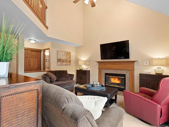 5th image of 6842 Willoughby Ct