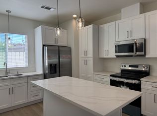 721 W 7th Ave, Escondido, CA 92025