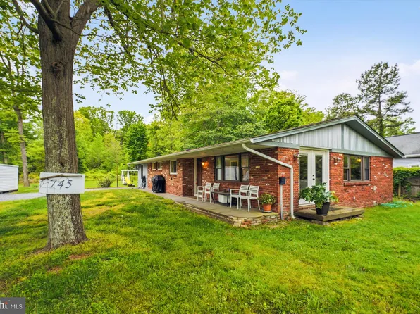 745 Walnut Ave, North Beach, MD 20714