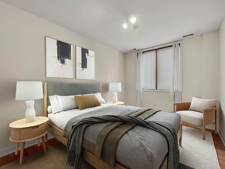 2064 N California Ave #203 — Photo 9