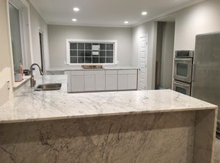 10 Old Rocky Ridge Upstairs Right, Chapel Hill, NC 27517