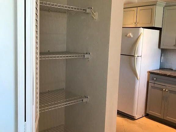 4th image of 845 Salem Ln