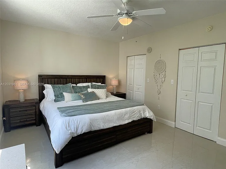 2000 N Bayshore Dr #525 — Photo 20