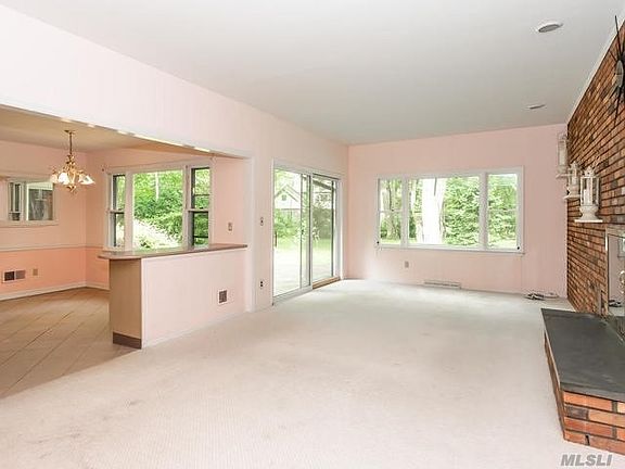 5th image of 5929 Northern Blvd