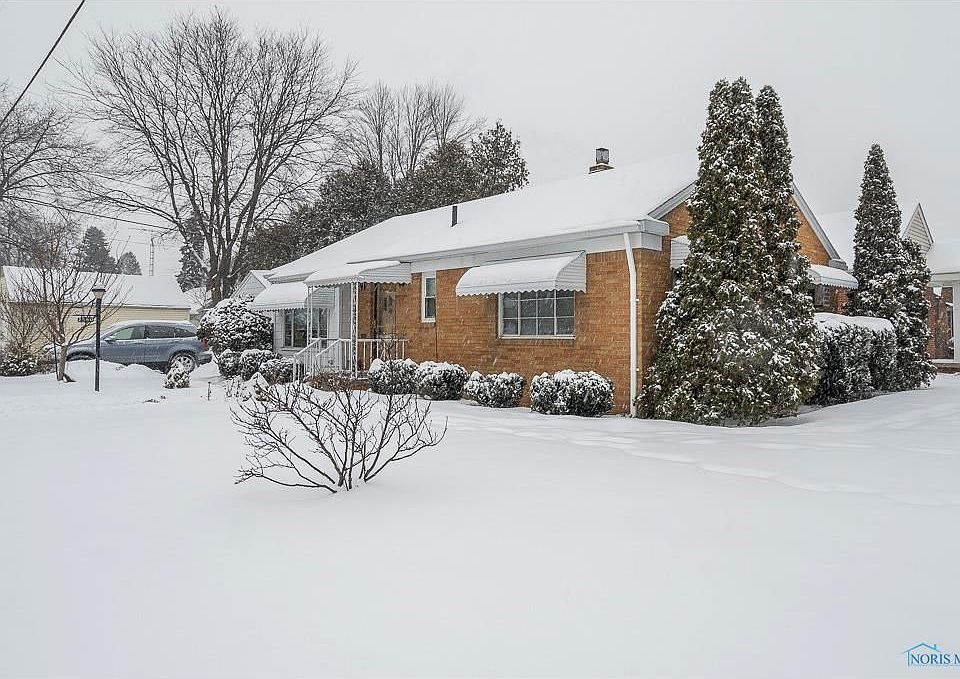 1st image of 2560 Castleton Ave