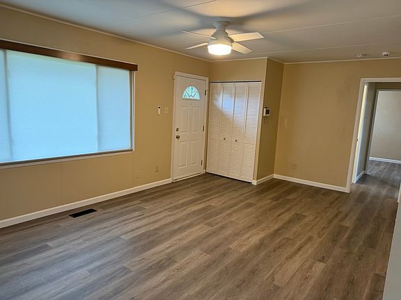 3rd image of 8020 Carlsbad Dr