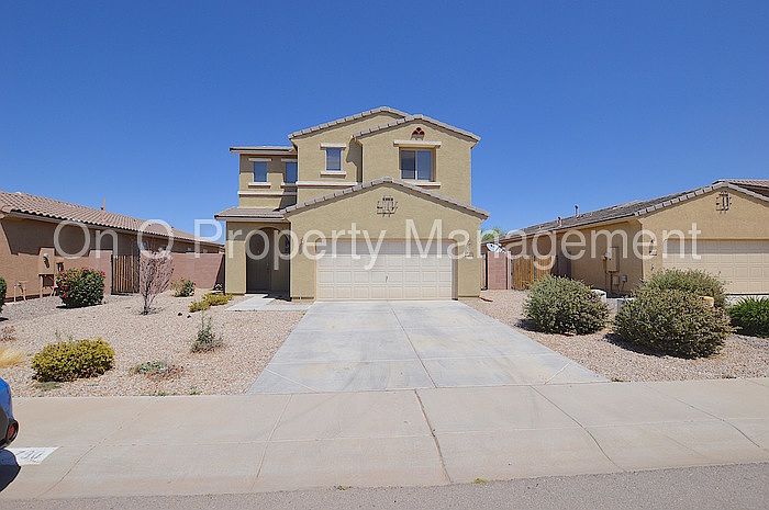 1st image of 790 W Dana Dr
