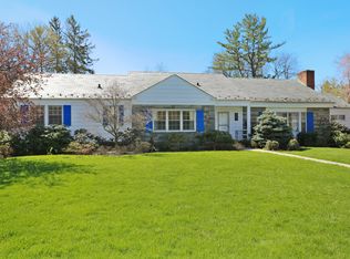 33 Stratton Rd, Scarsdale, NY 10583