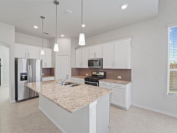 5th image of 7203 Buckthorn Hollow Trl