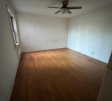 3rd image of 909 E 29th St APT 3D
