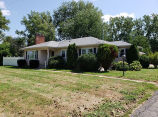 5001 Dexter Trl, Stockbridge, MI 49285