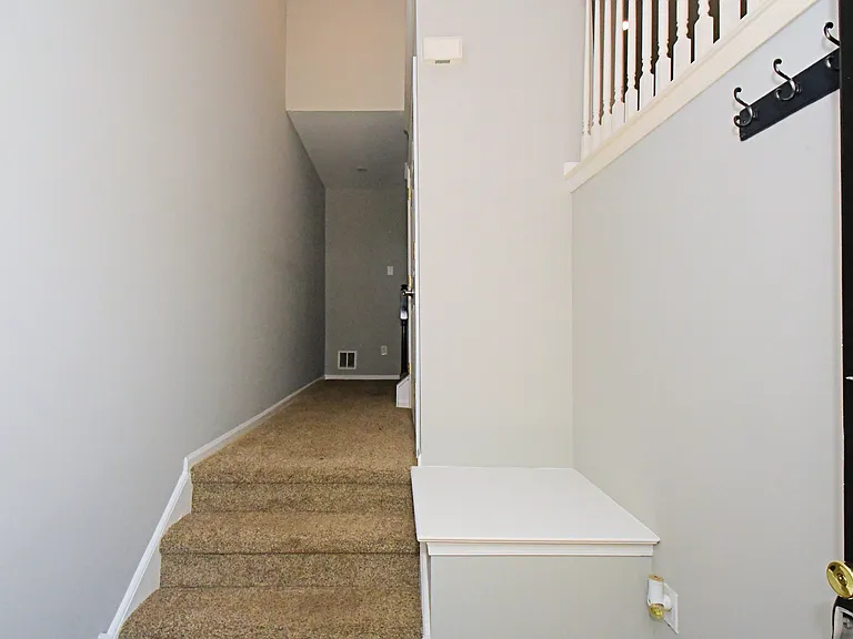 18 Norsham Way #1 — Photo 11