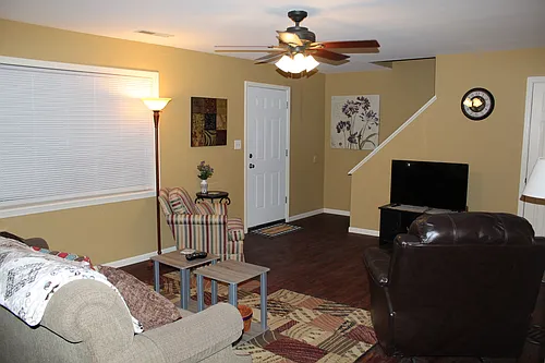405 Mimosa Ct Photo 1