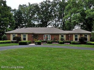 8802 Peterborough Dr, Hurstbourne, KY 40222